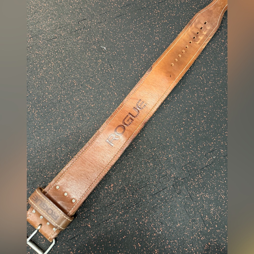 SOLD - ROGUE Ohio LIFTING Belt - Size Medium